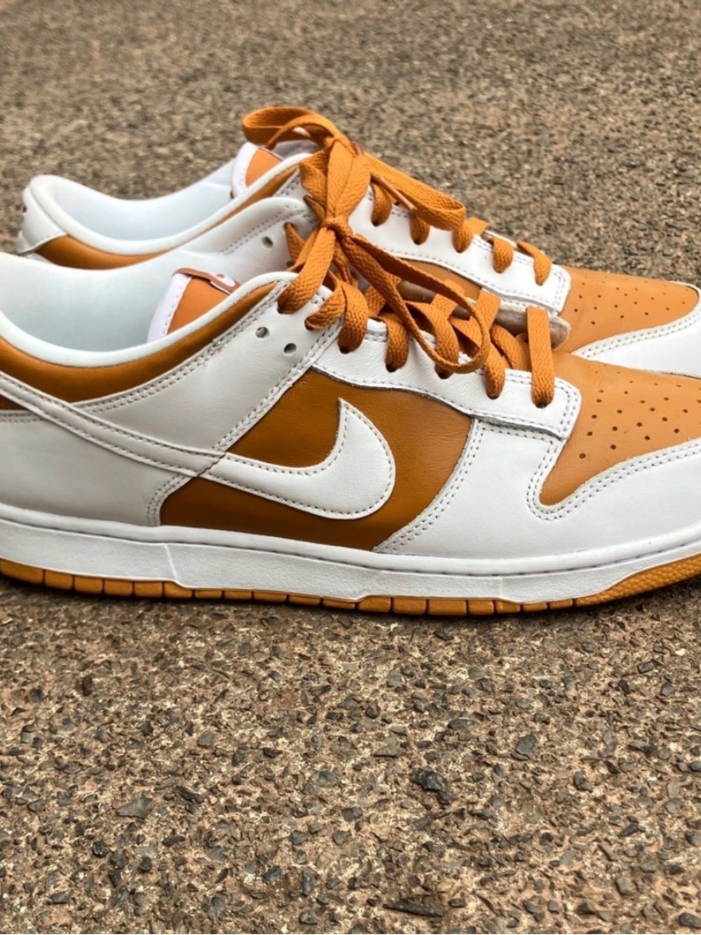 Nike Curry Dunk Men’s Low Top Sneakers in White and Orange